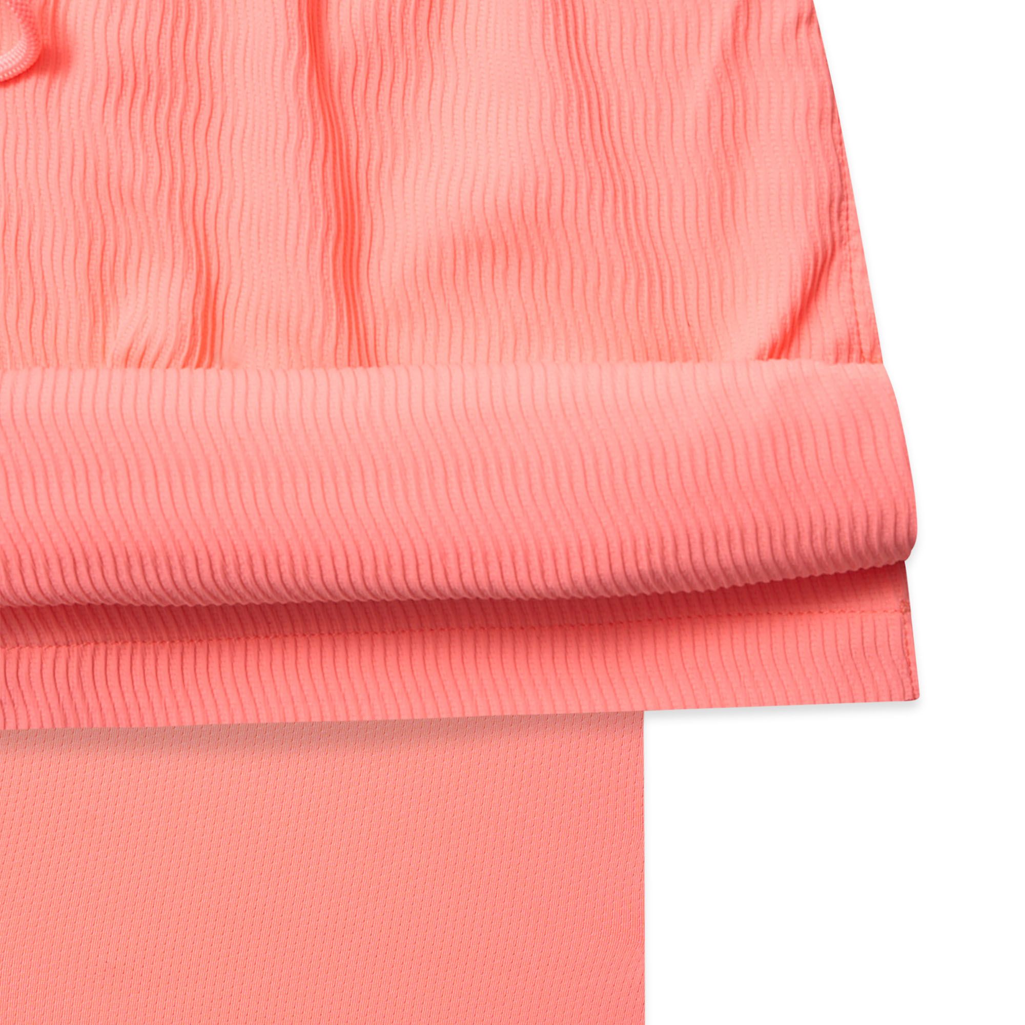 Chubbies Men's 5.5" Lined Textured Swim Trunks product image