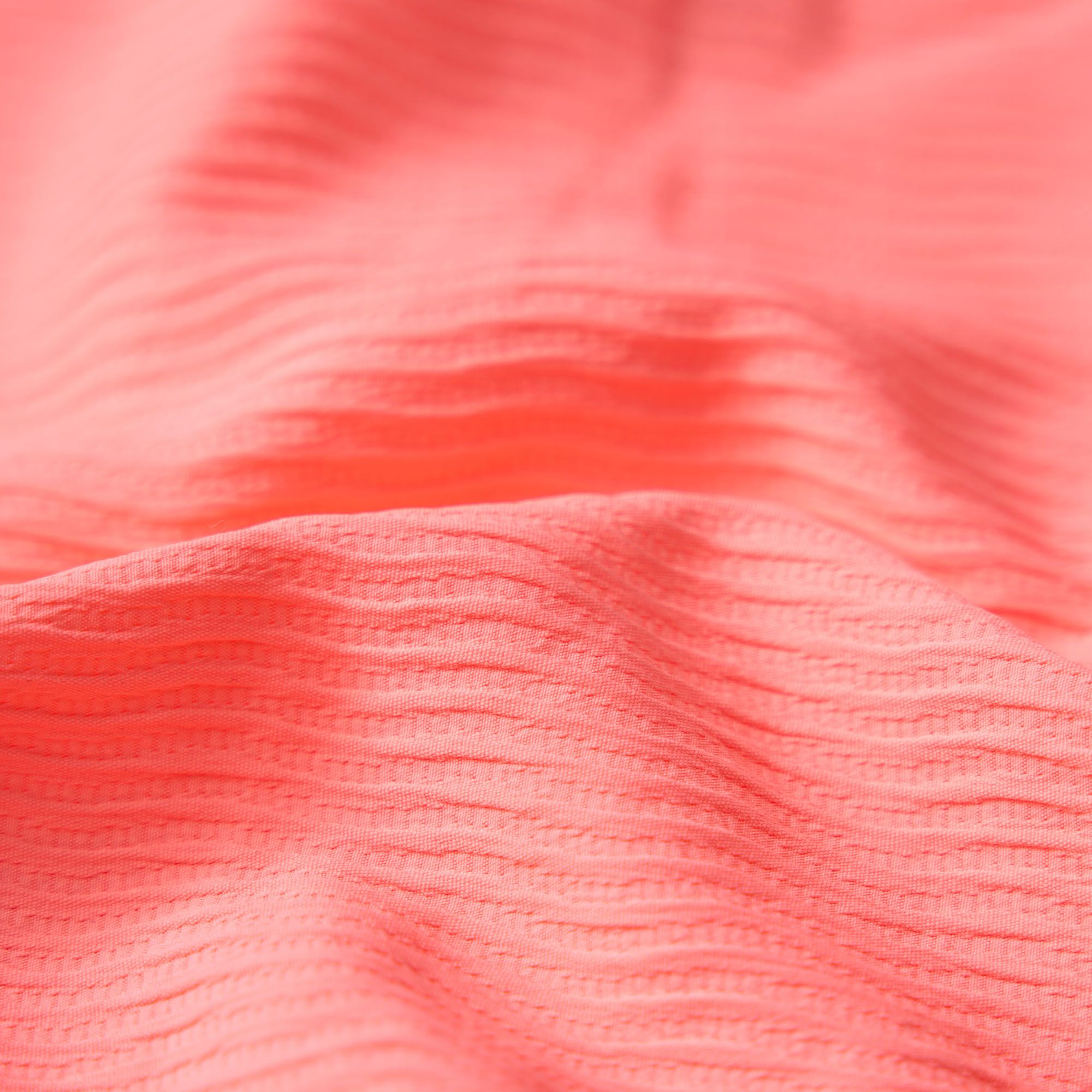 Chubbies Men's 5.5" Lined Textured Swim Trunks product image