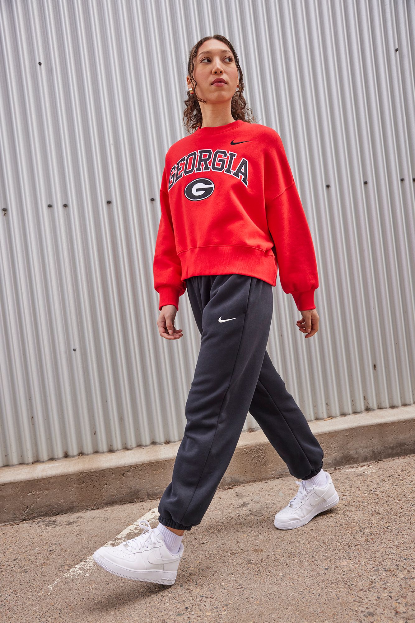 Nike Women's Sportswear Phoenix Fleece High-Waisted Oversized Sweatpants product image