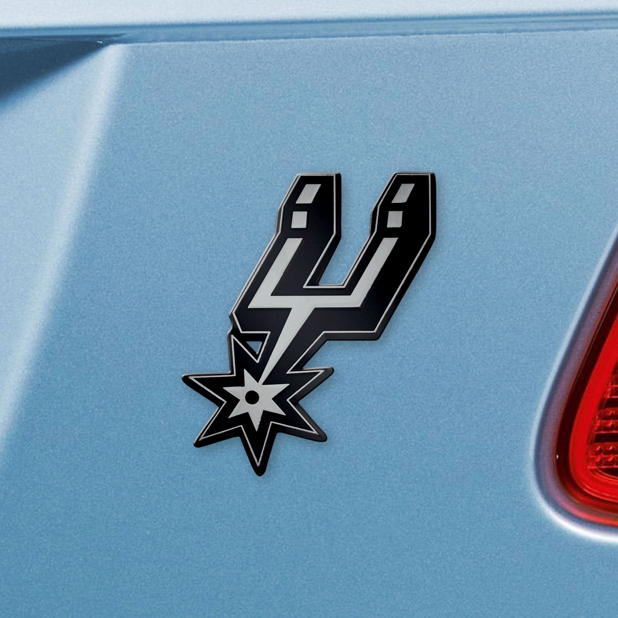 FANMATS San Antonio Spurs Chrome Emblem product image