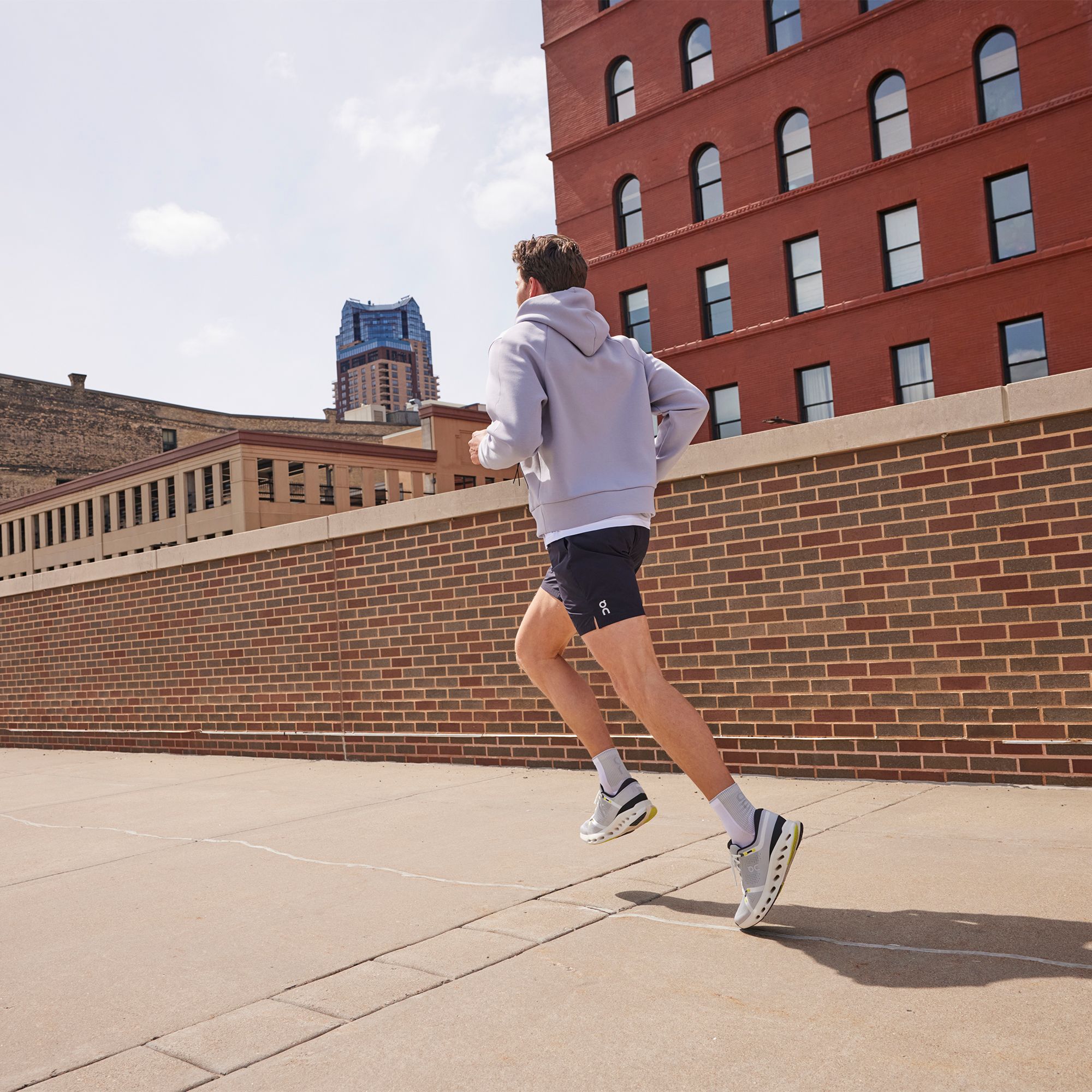 On Adult Performance Run Mid Socks product image