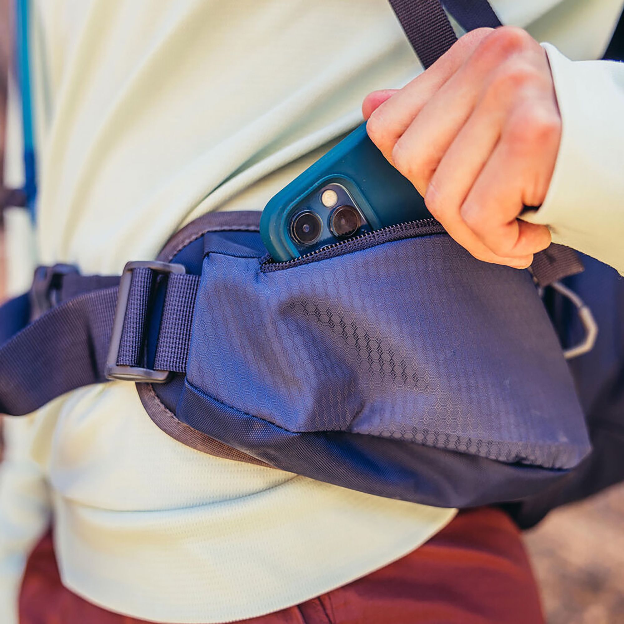 Gregory Women's Jade 24 LT Backpack product image