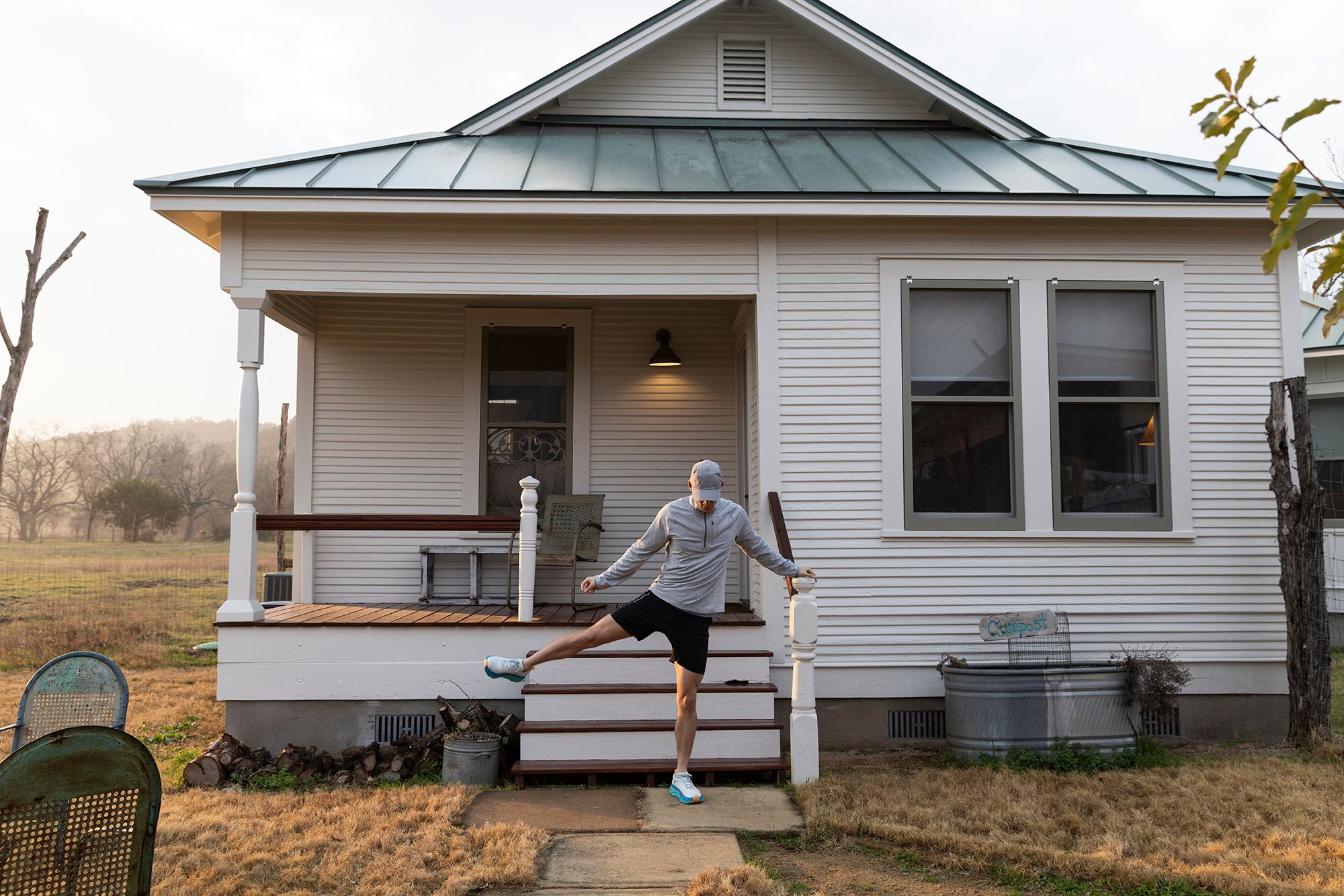 VRST Men's Accelerate Warm Half Zip Pullover product image