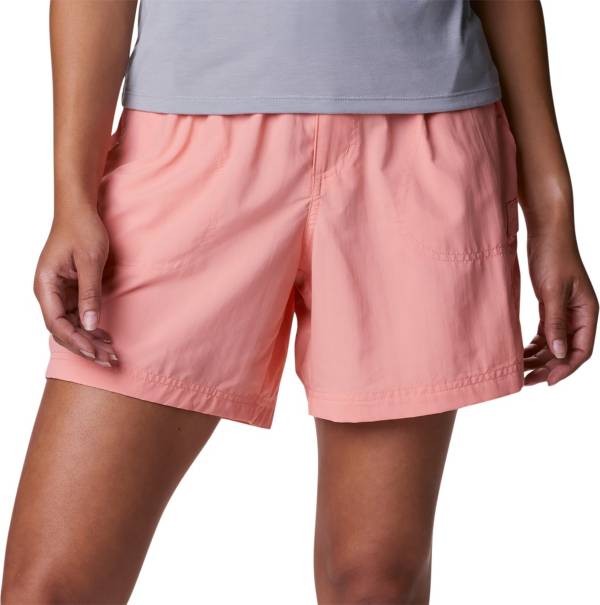 Columbia Standard Sandy River Cargo Short in Green Womens Clothing Shorts Cargo shorts 