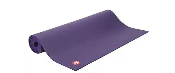 Yoga Mat Buyer S Guide Our 10 Favorite Yoga Mats On The Market Youtube