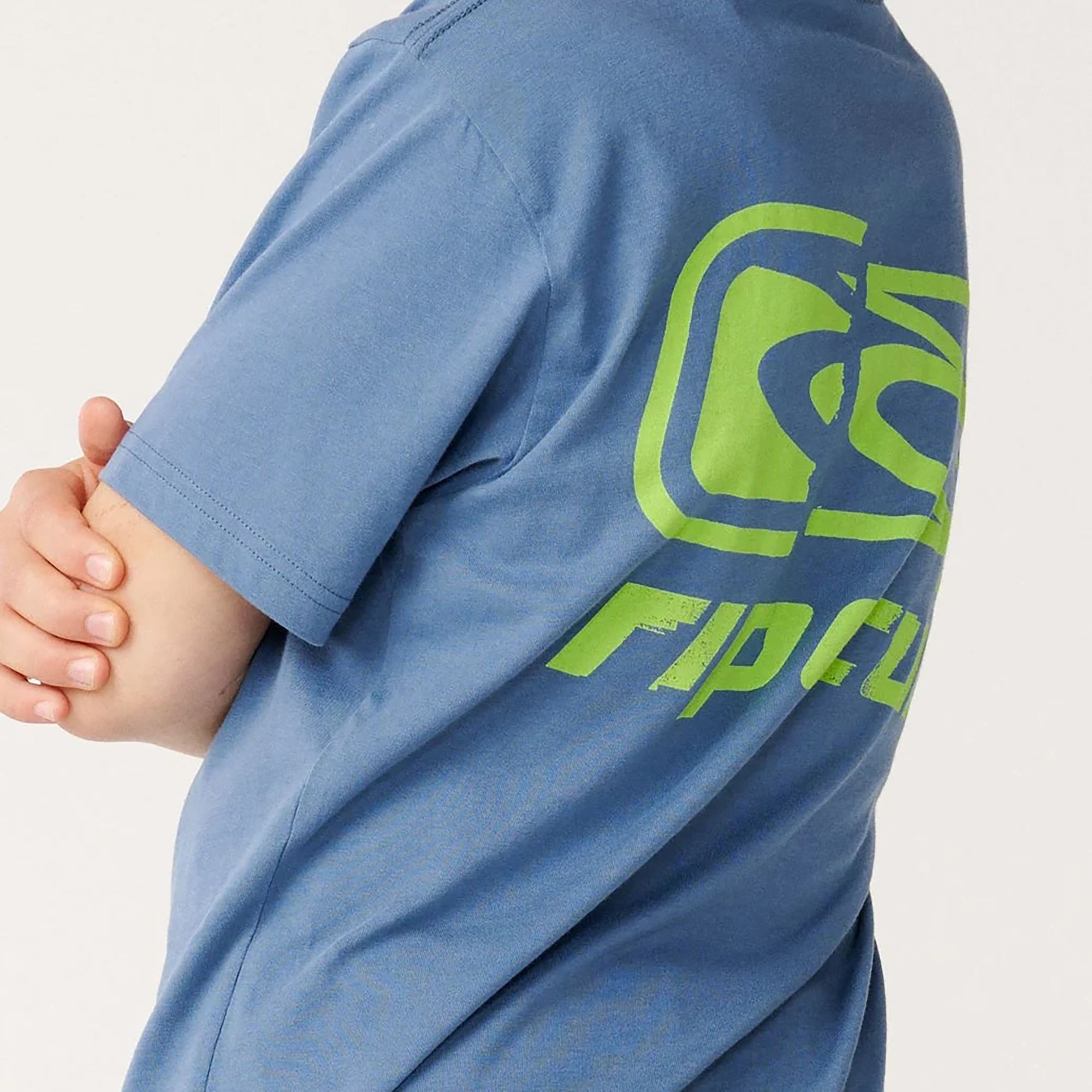 Rip Curl Boys' Archive Ripped Graphic Tee product image