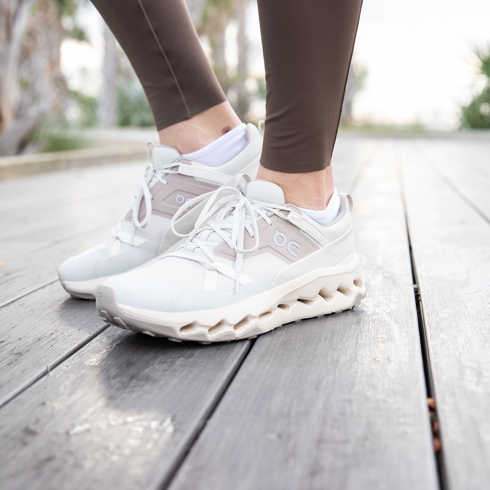 On Women's Cloudhorizon Hiking Shoes product image