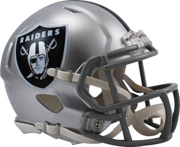  Las Vegas Raiders Wooden Football Helmet Sign by FOCO –  Limited Edition NFL Wall Art in Team Colors – Has Metal Hook for Easy  Hanging - Show Your Team Spirit