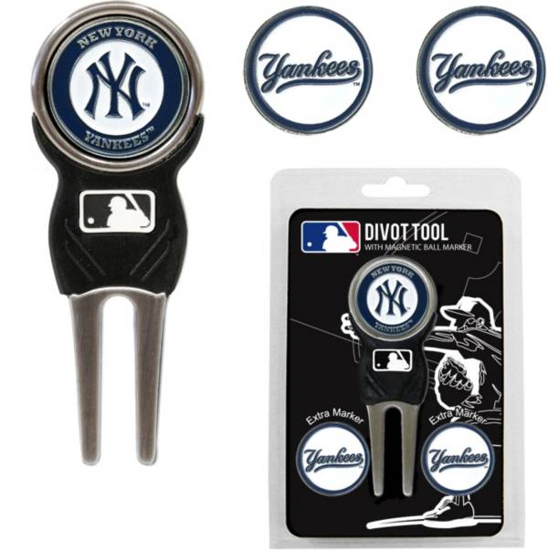 Team Golf New York Yankees Divot Tool and Marker Set product image