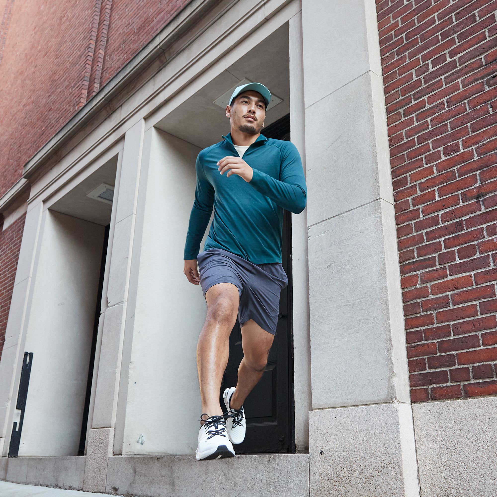 VRST Men's 7” Unlined Elevate Shorts product image