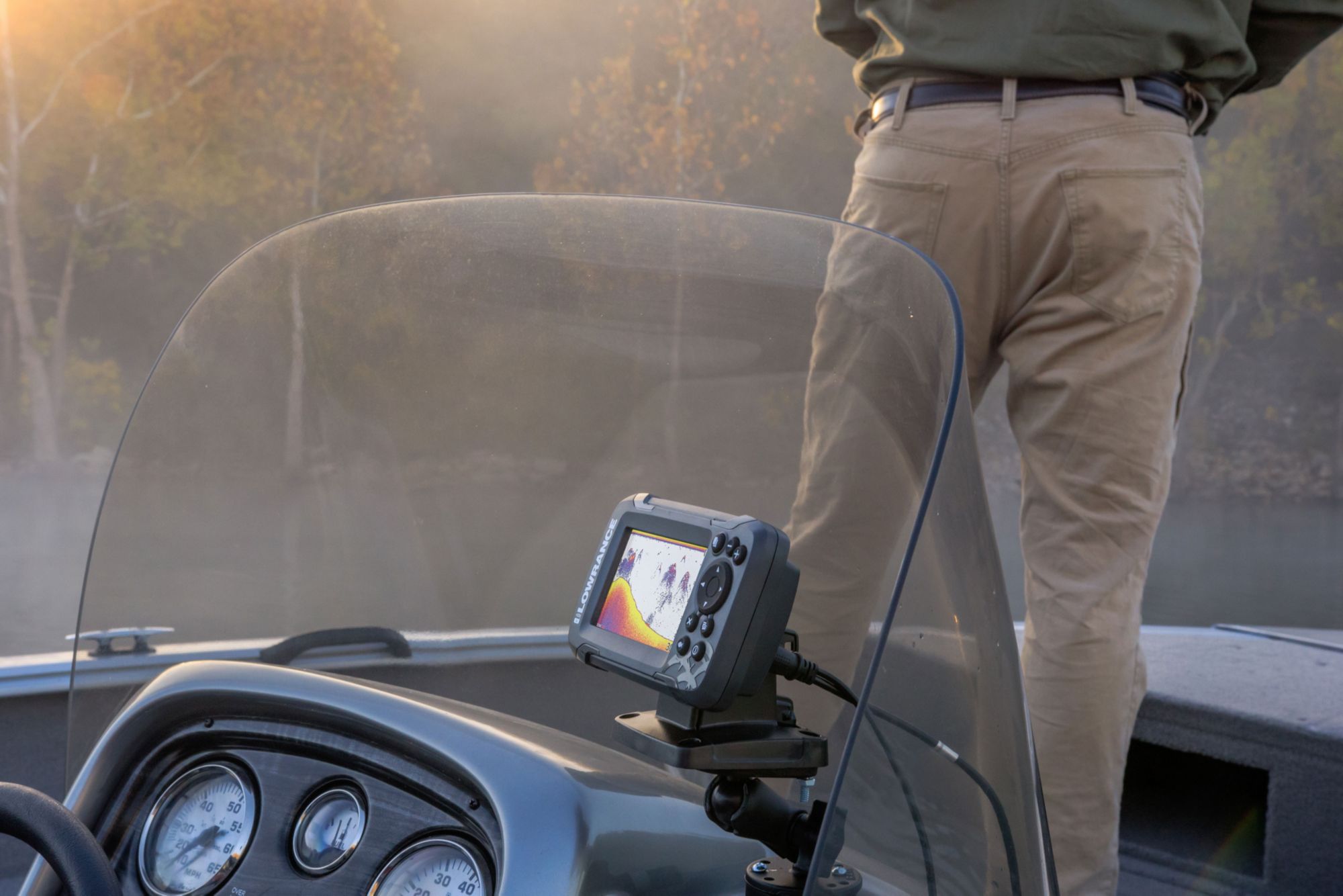 Lowrance HOOK2-4x Fish Finder with Bullet Transducer (000-14012-001) product image