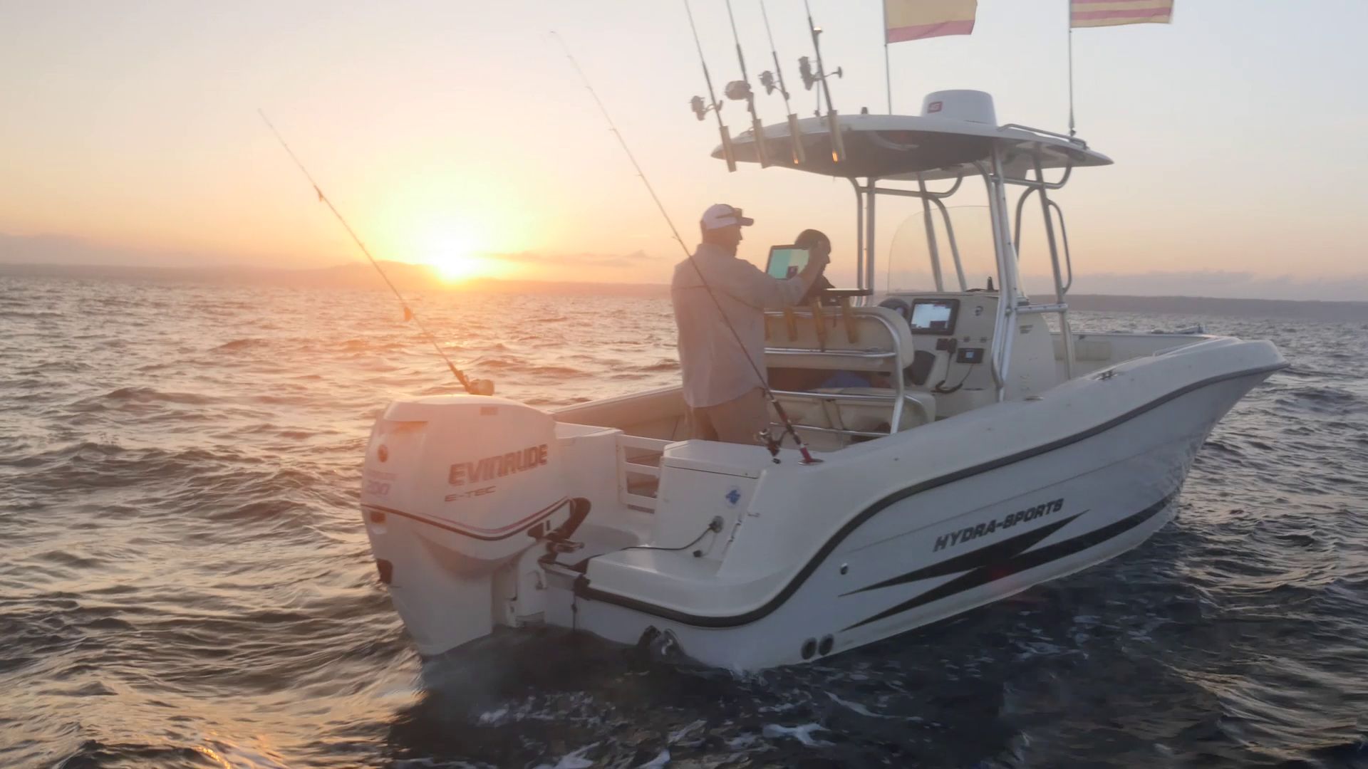 Lowrance HOOK2-4x Fish Finder with Bullet Transducer (000-14012-001) product