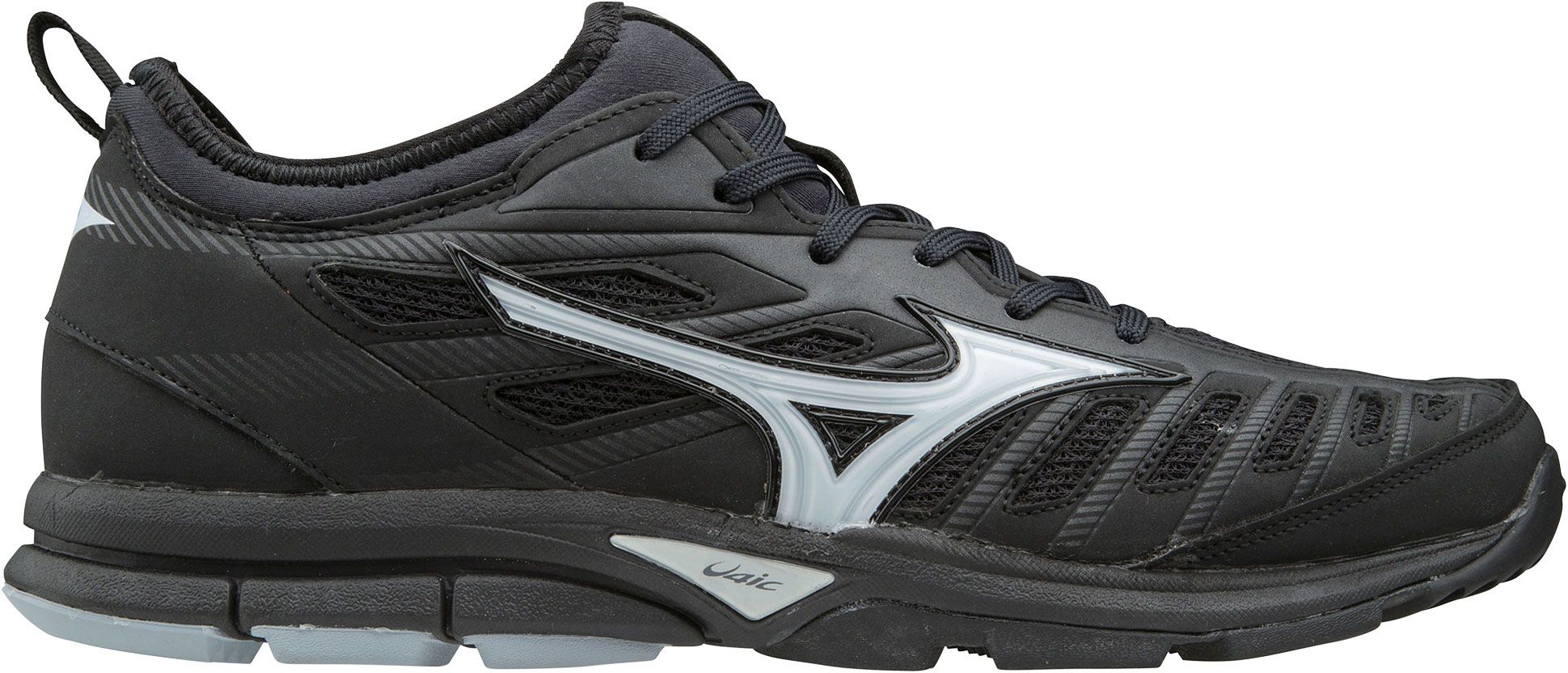 mizuno player trainers