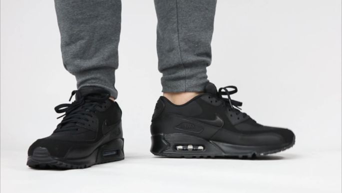 Nike Men's Air Max '90 Essential Shoes Nike Men's Air Max '90 Essential Shoes