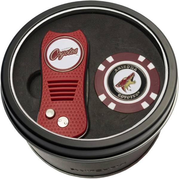 Team Golf Arizona Coyotes Switchfix Divot Tool and Poker Chip Ball Marker Set product image
