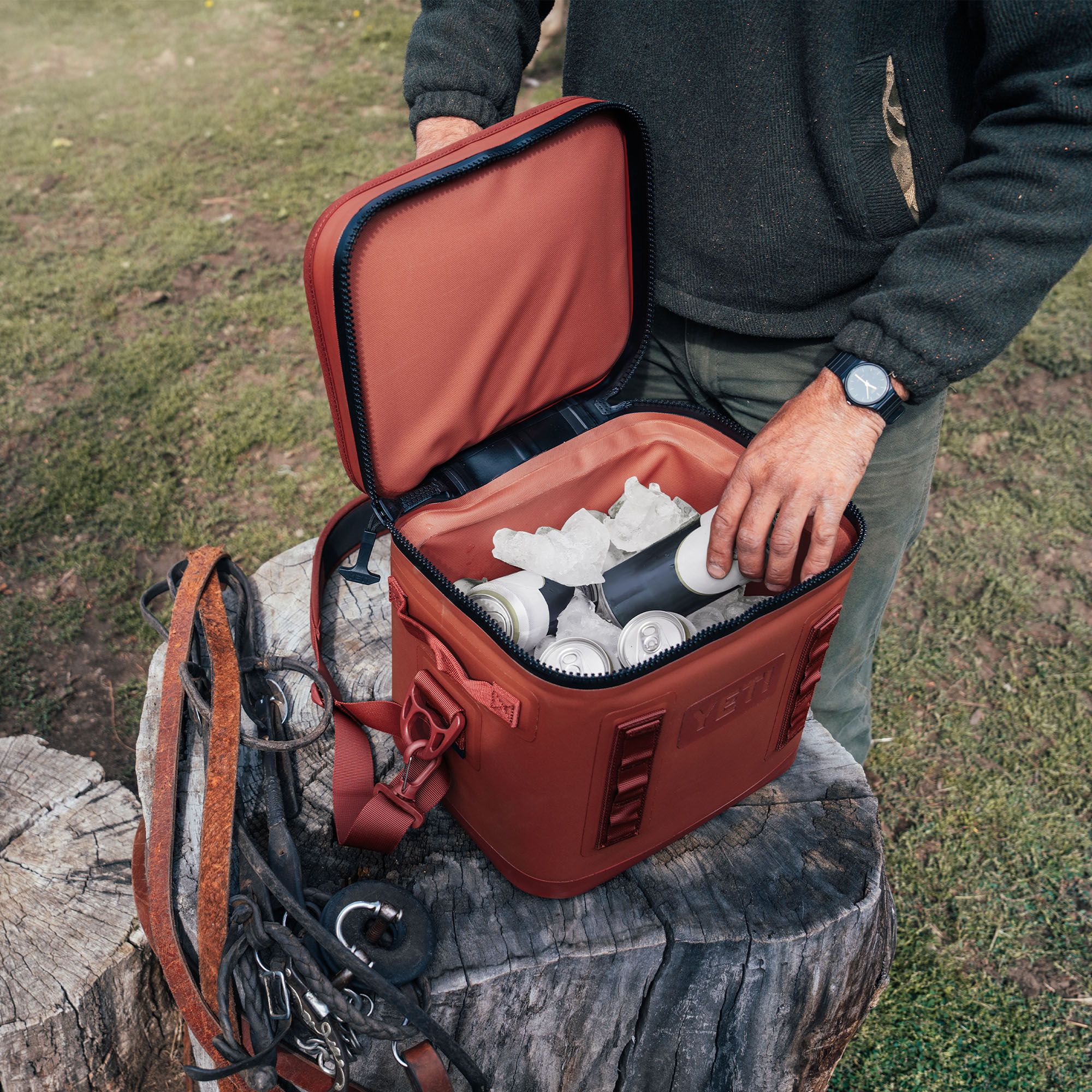 YETI Hopper Flip 12 Cooler product image