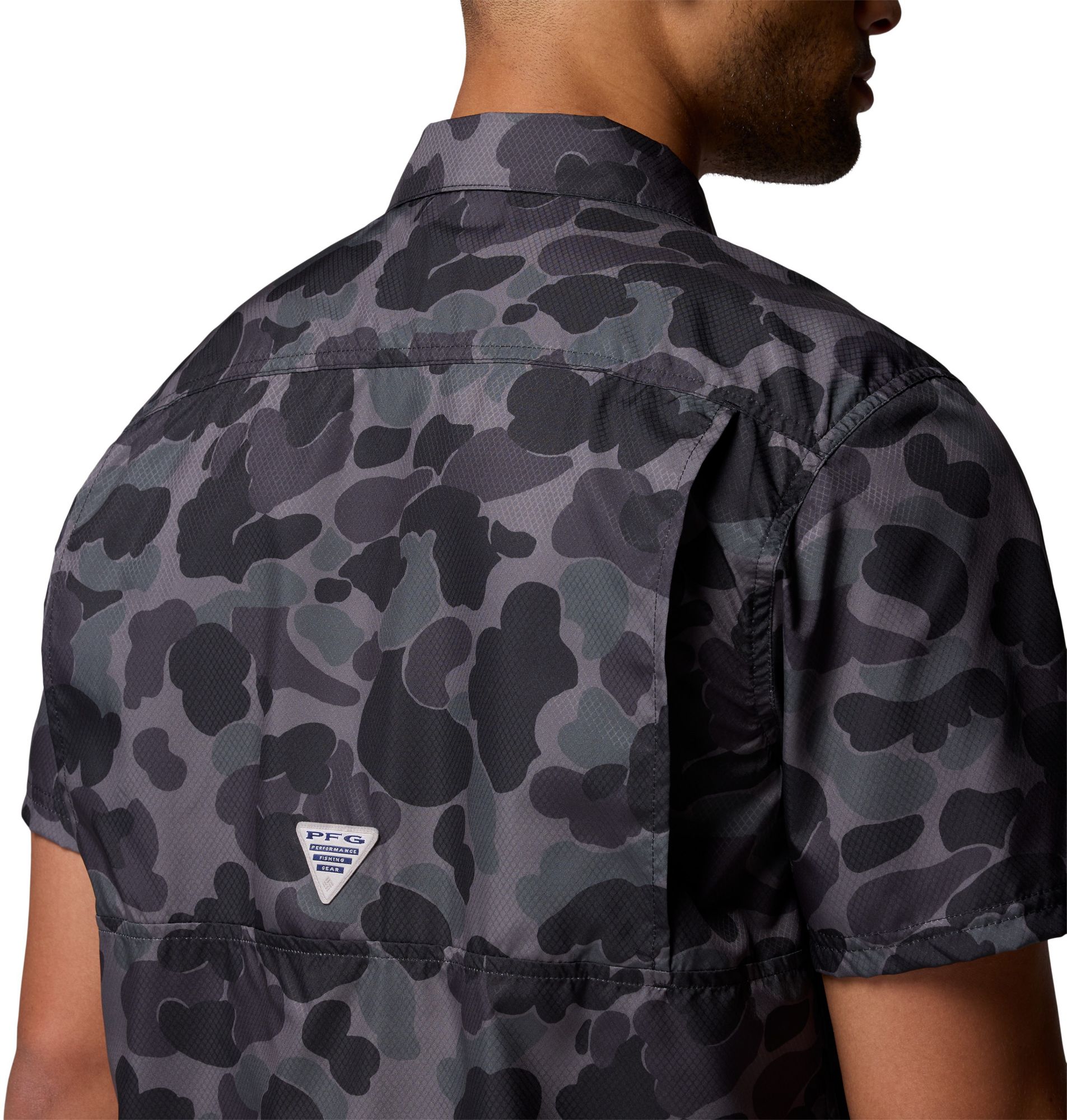 Columbia Men's Georgia Bulldogs Camo Super Slack Tide Button Down Shirt product image