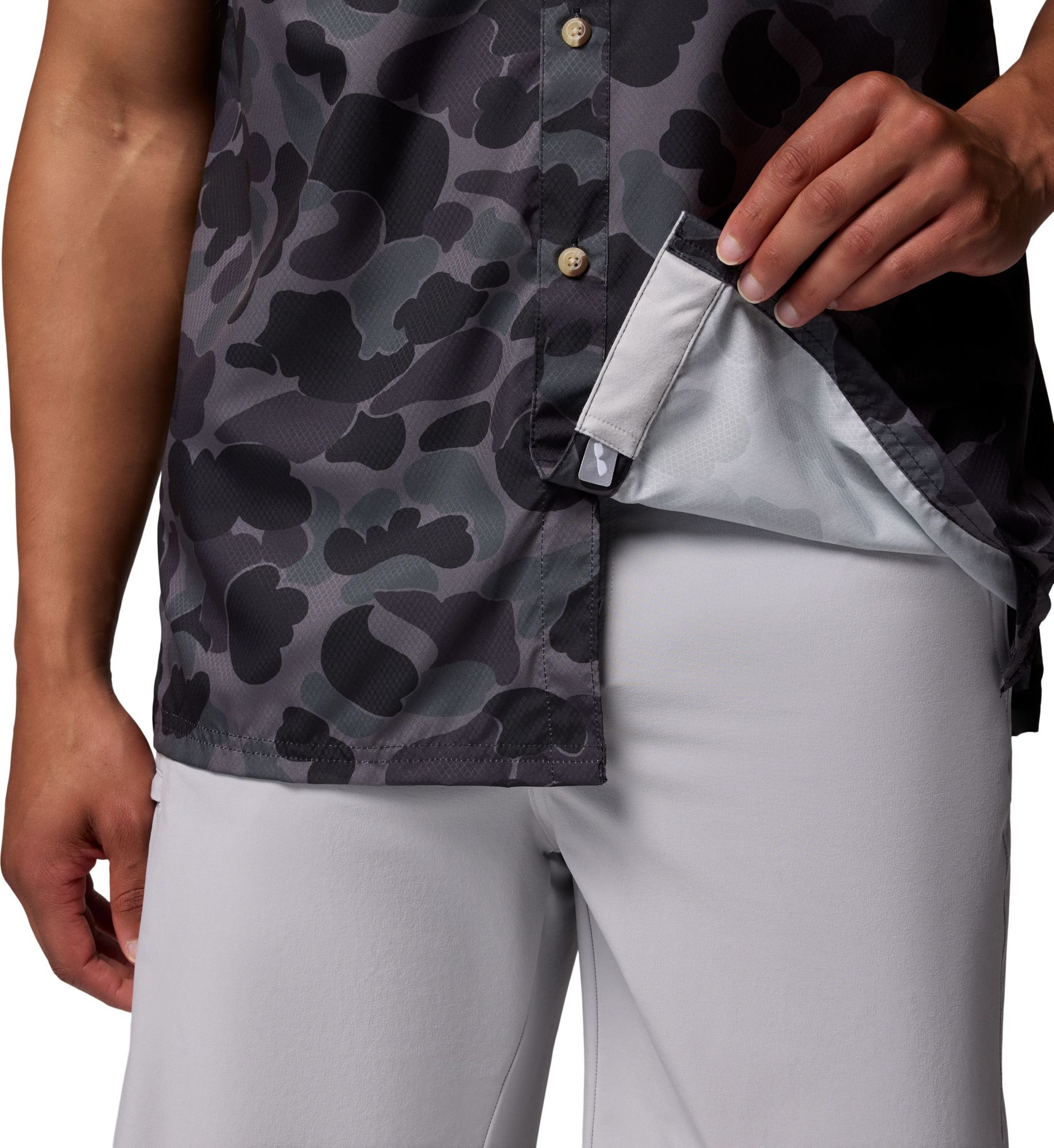 Columbia Men's Ohio State Buckeyes Black Super Slack Tide T-Shirt product image