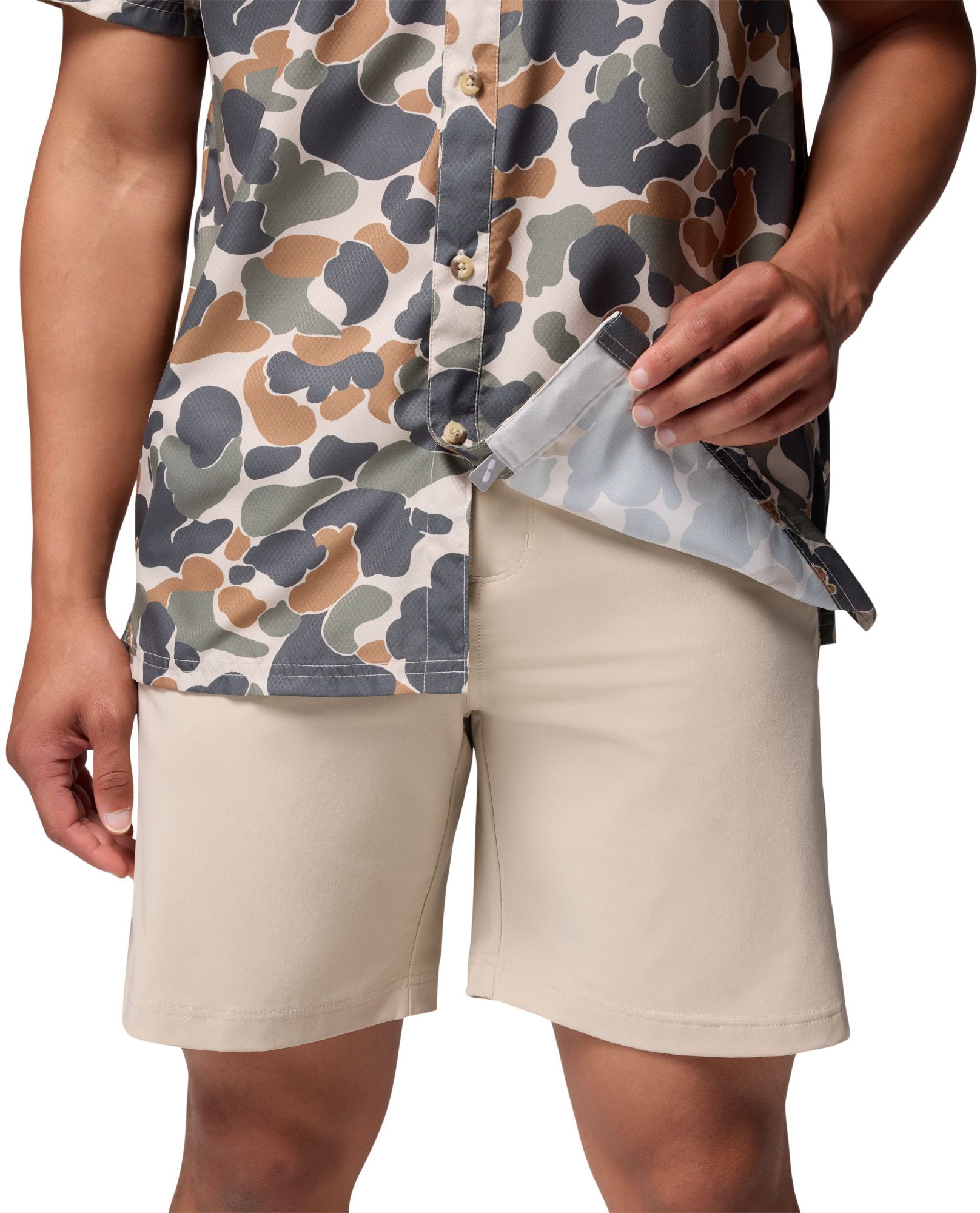 Columbia Men's Tennessee Volunteers Camo Super Slack Tide Button Down Shirt product image