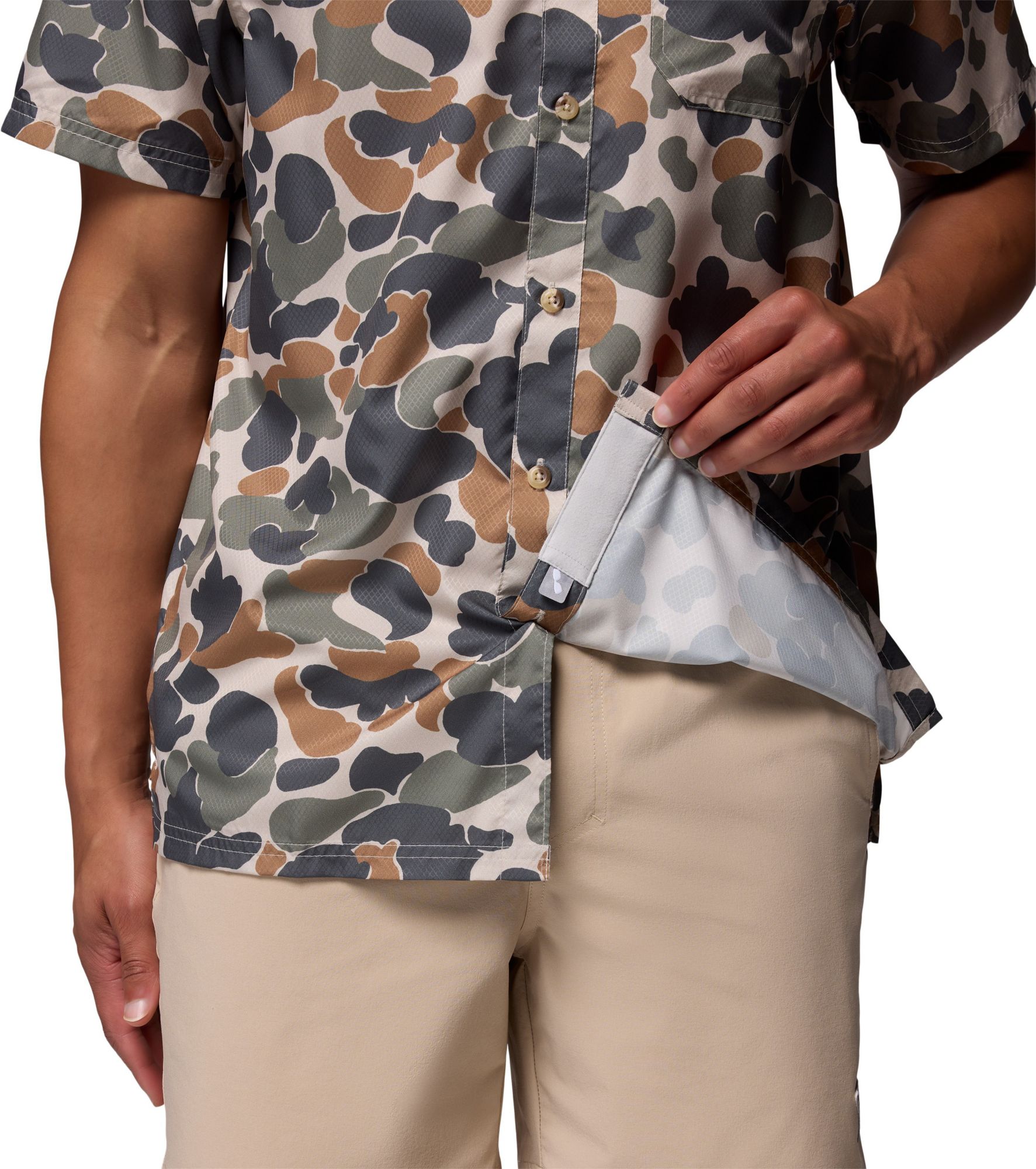 Columbia Men's Texas Longhorns Camo Super Slack Tide Button Down Shirt product image