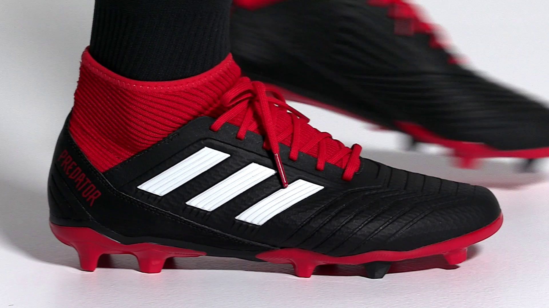 pink adidas predator 2018