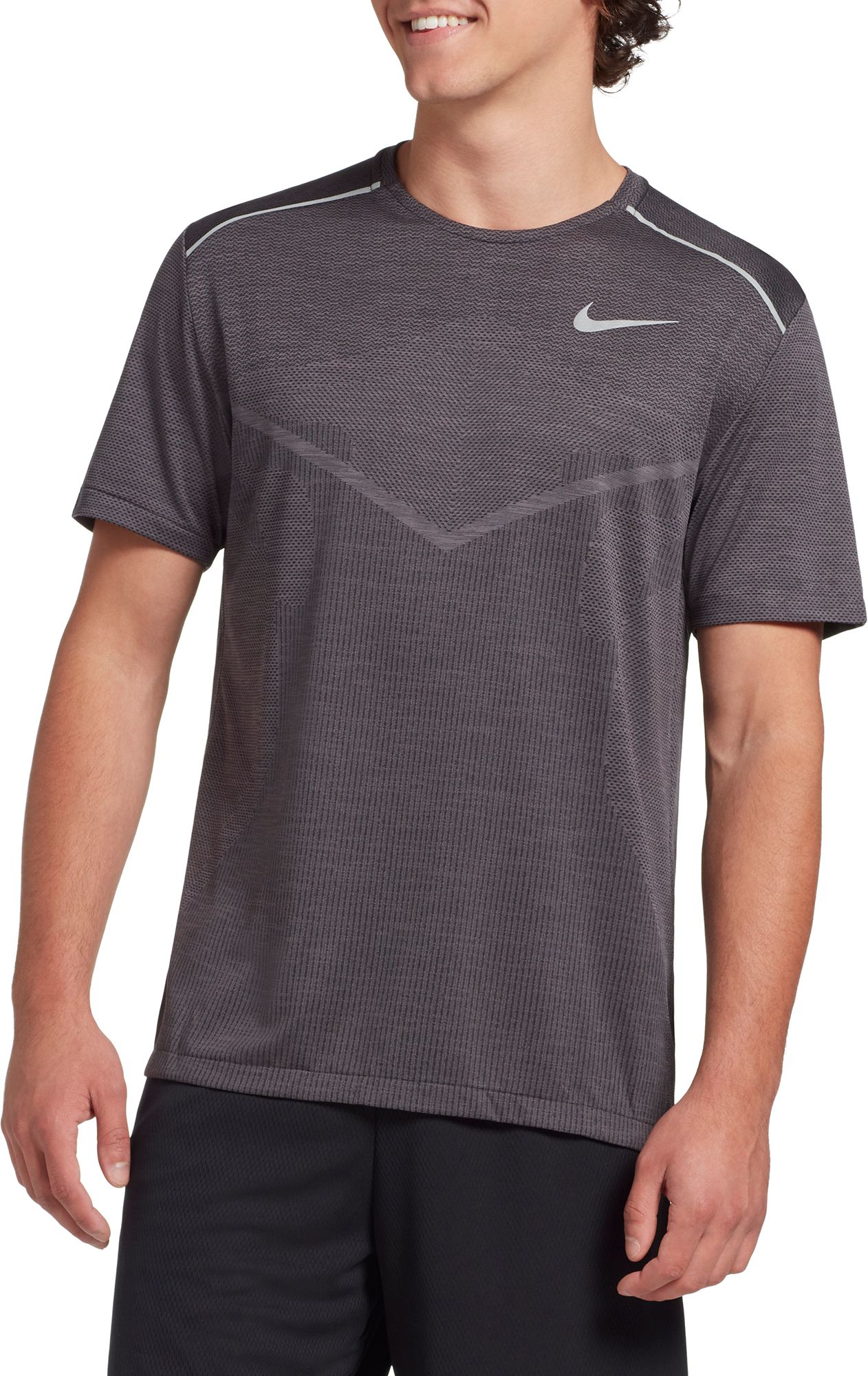 nike running tee