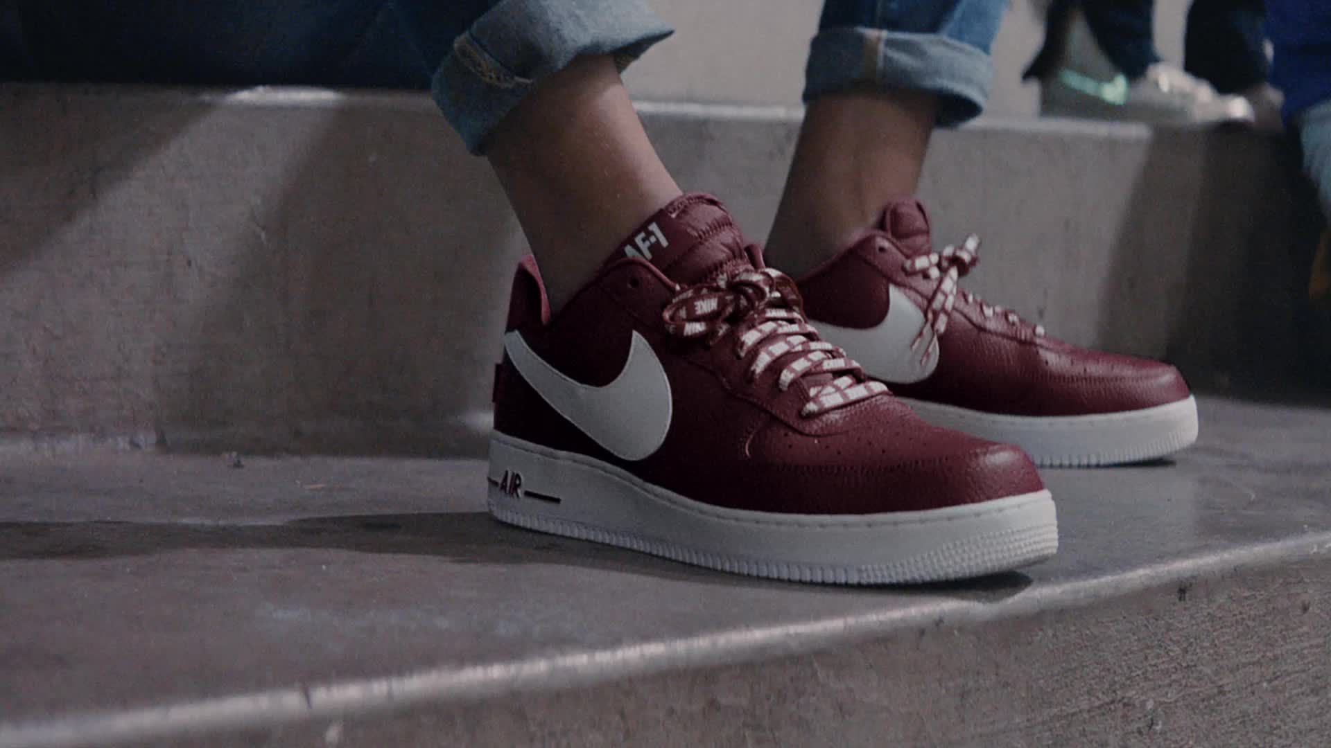 Nike Men's Milwaukee Bucks Giannis Antetokounmpo Dri-FIT Earned Edition Swingman Jersey product