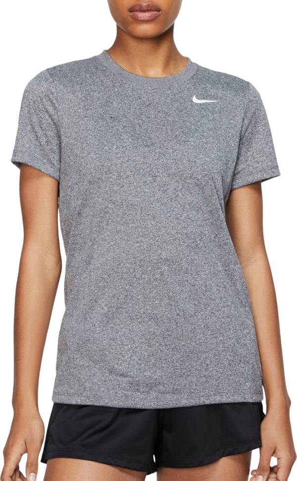 Nike Women's Legend 2.0 Tight Dri-fit Cotton Capri : Nike: :  Clothing, Shoes & Accessories