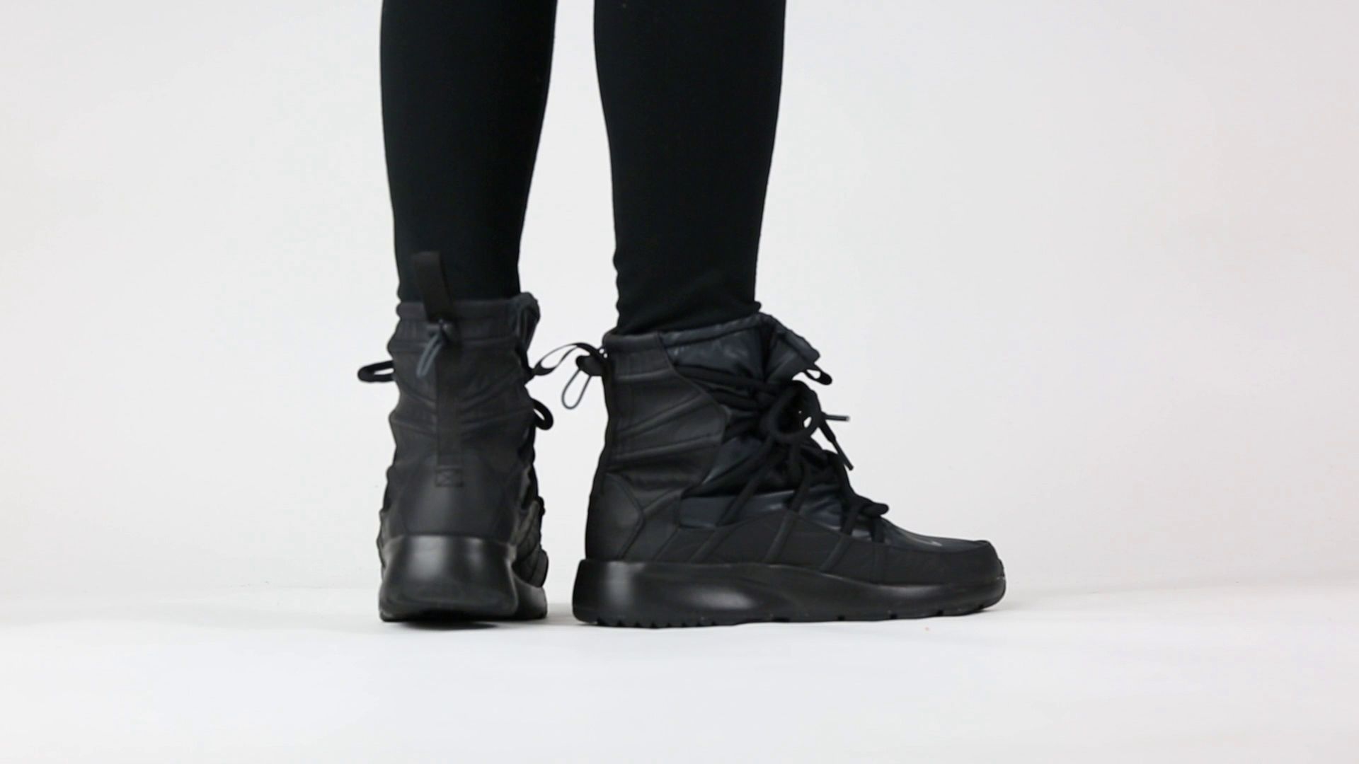 nike womens tanjun high rise winter boots