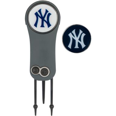 sorry, Team Effort New York Yankees Switchblade Divot Tool and Ball Marker Set is currently out of stock