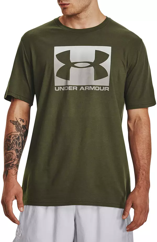 Under Armour Men T-Shirt Medium Black Logo Graphic Fishing Short