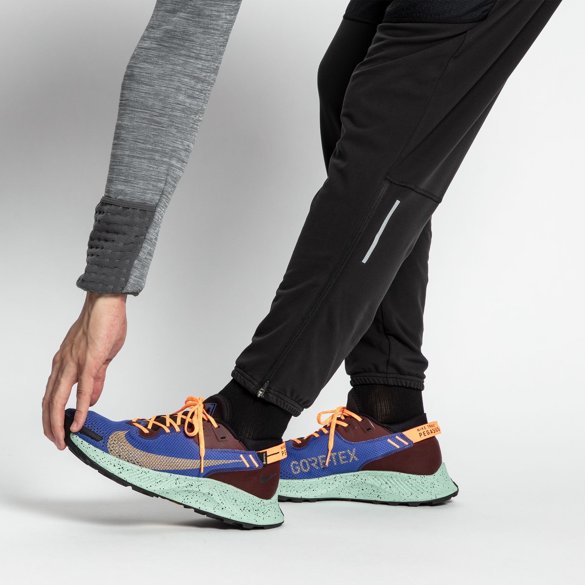 men's running pants nike therma essential