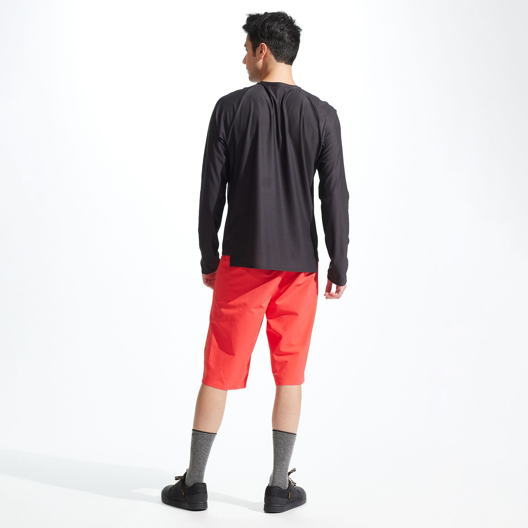 PEARL iZUMi Men's Elevate Long Sleeve Shirt product image