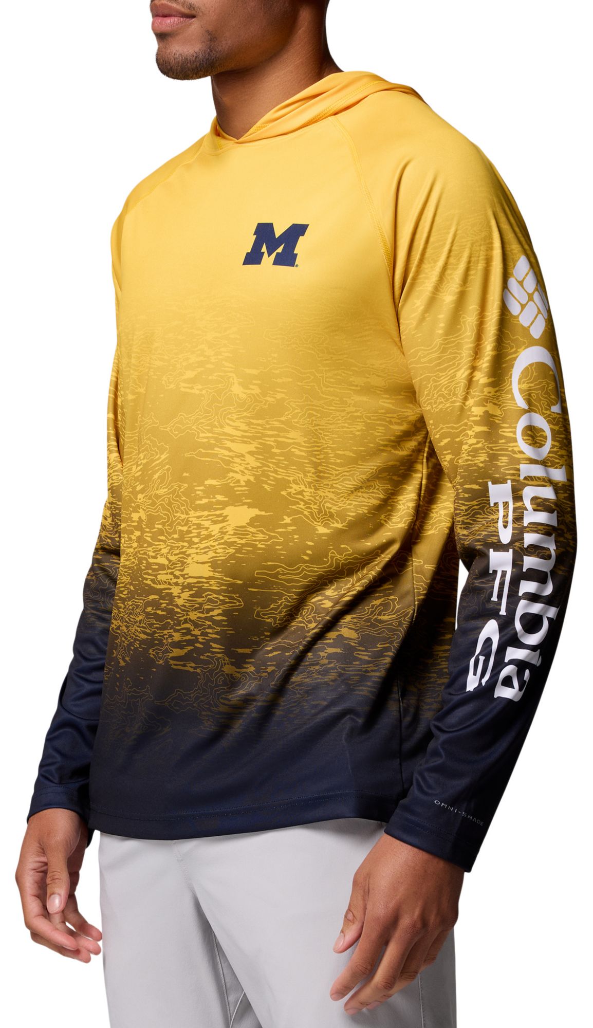 Columbia Men's Michigan Wolverines Yellow Super Terminal Tackle Ombre Pullover Hoodie product image