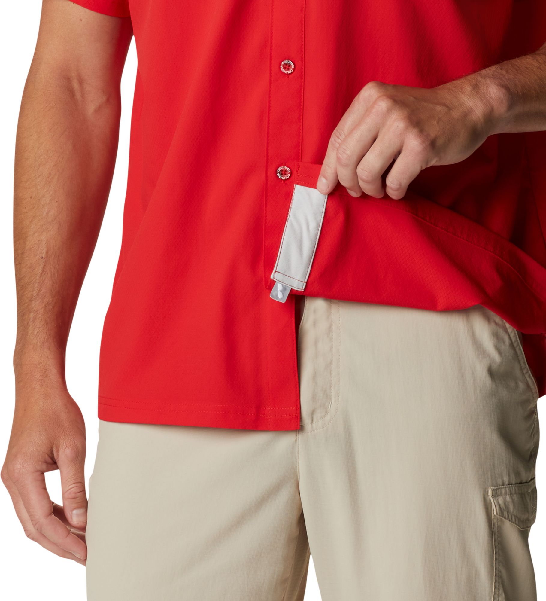 Columbia Men's Georgia Bulldogs Red Slack Tide Button-Down Shirt product image