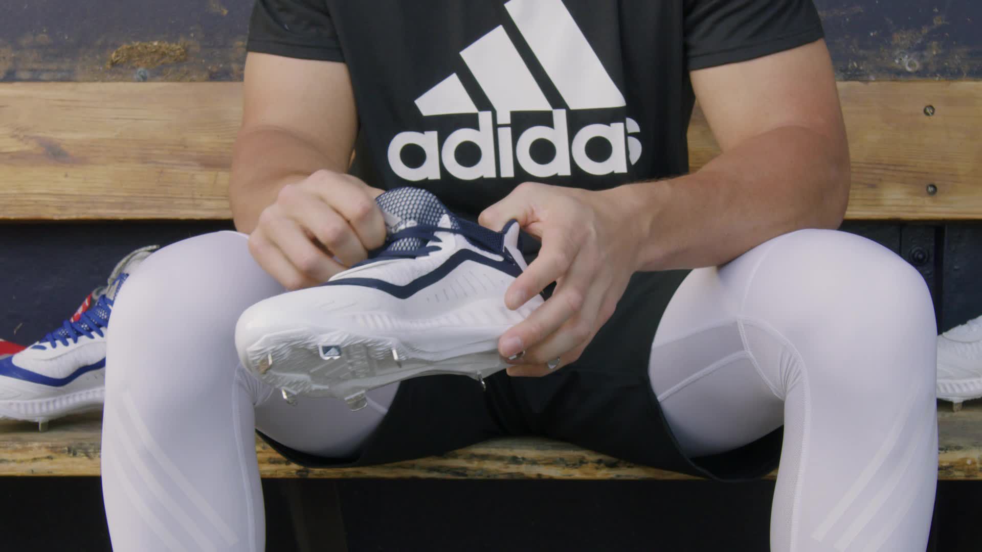 icon v bounce iced out cleats