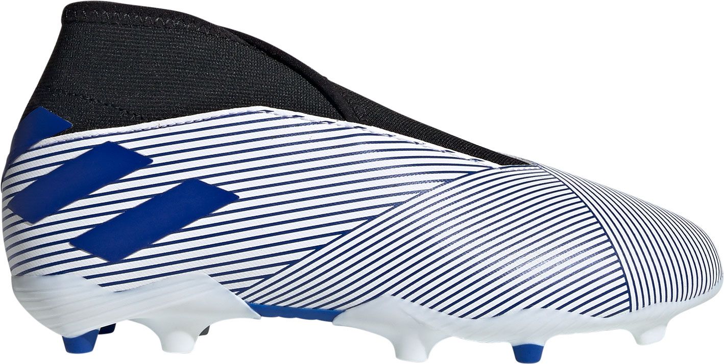 best laceless soccer cleats