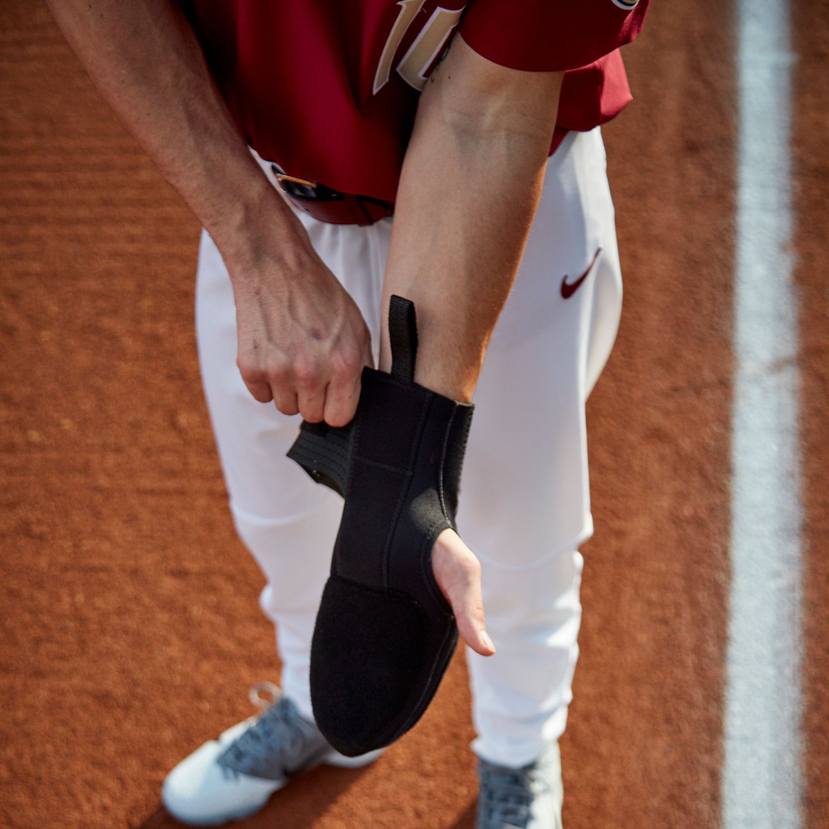 nike baseball sliding mitt