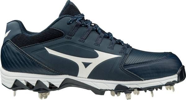 mizuno softball cleats