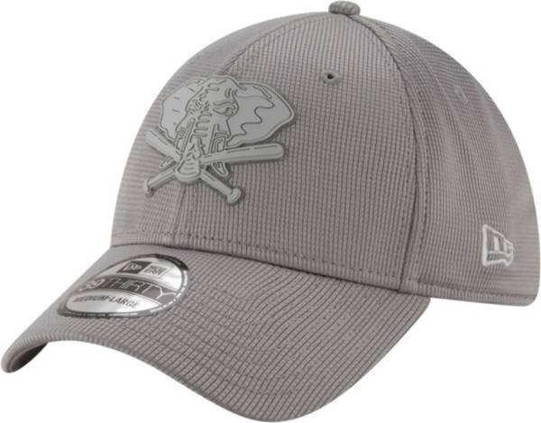 New Era Men's Oakland Athletics Gray 39Thirty Clubhouse Stretch Fit Hat