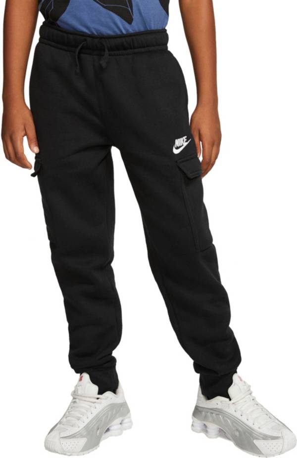nike club fleece cargo jogger in black