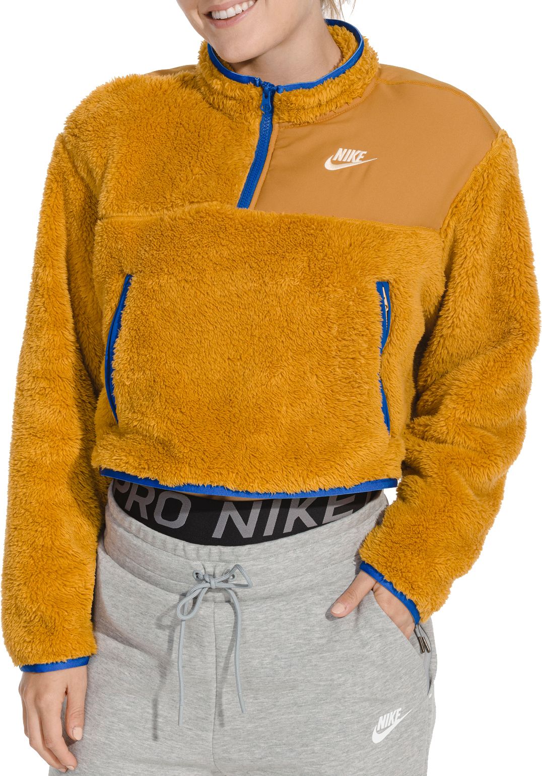 nike pullover cropped