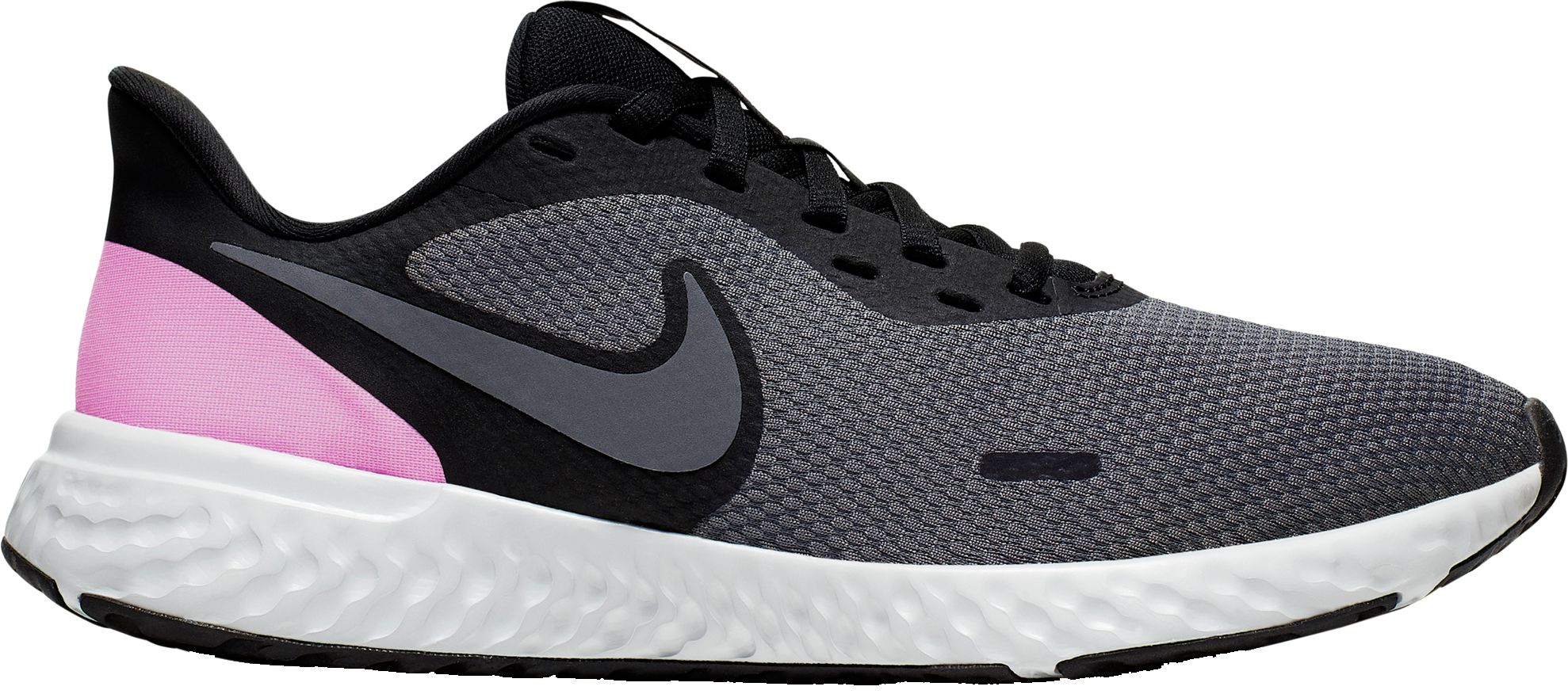 black and pink nike shoes