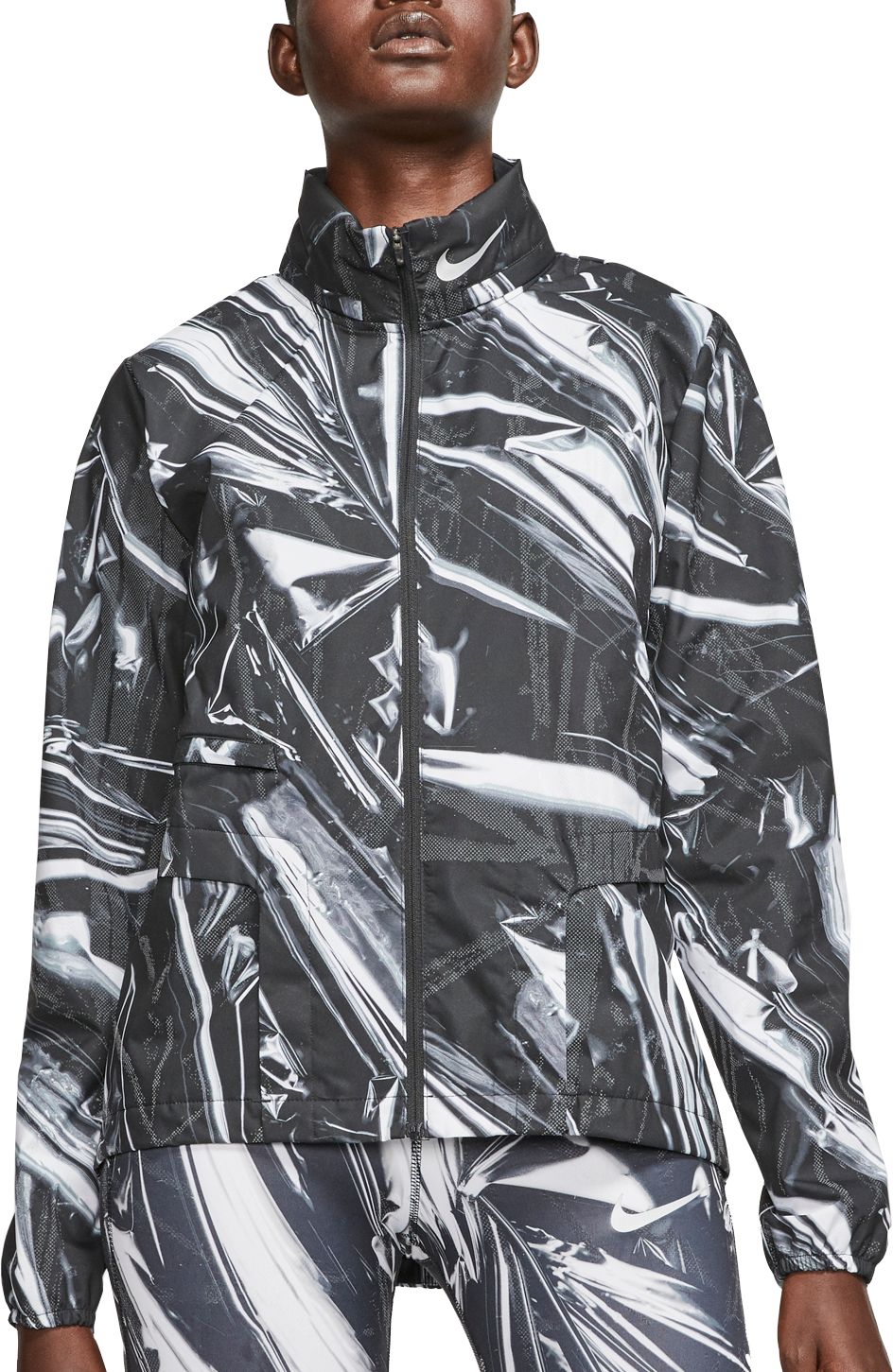 nike women's shield flash reflective running jacket