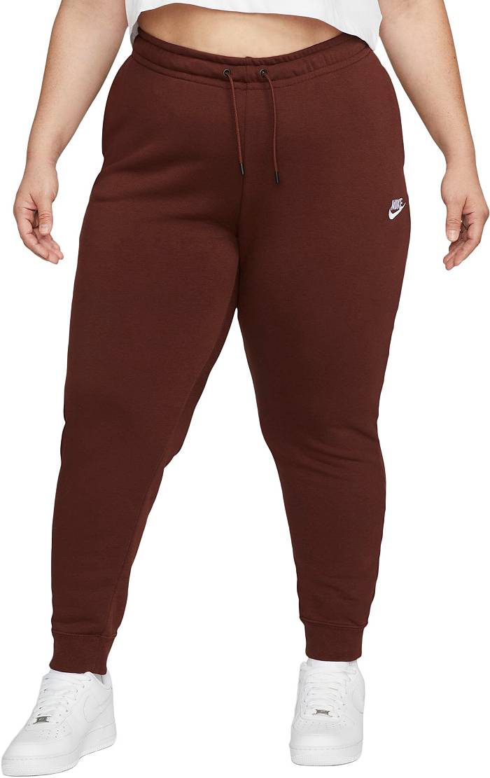 Nike Women's Plus Size Sportswear Essential Fleece Pants | Dick's Sporting  Goods