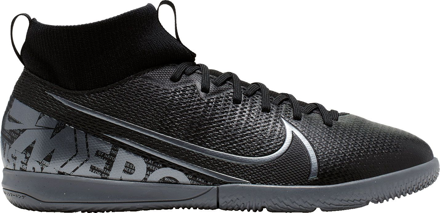 nike indoor shoes