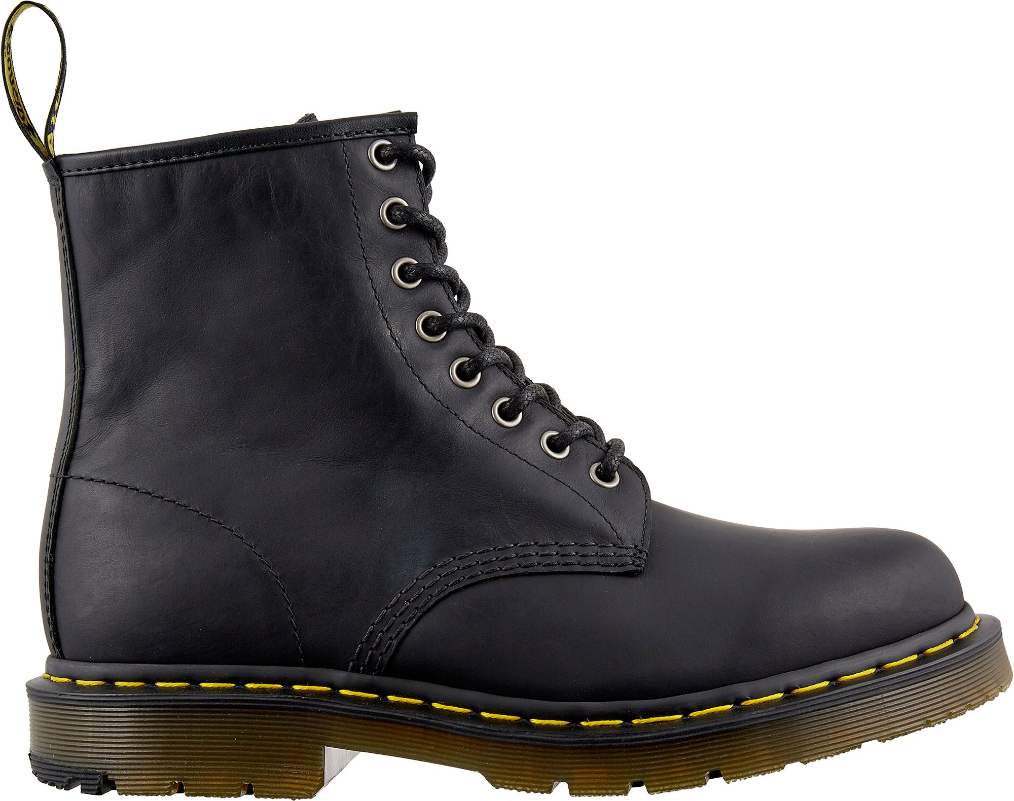 dr martens boots in snow
