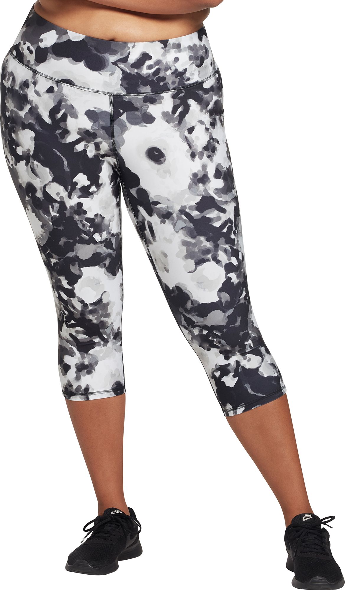 plus size camo capris