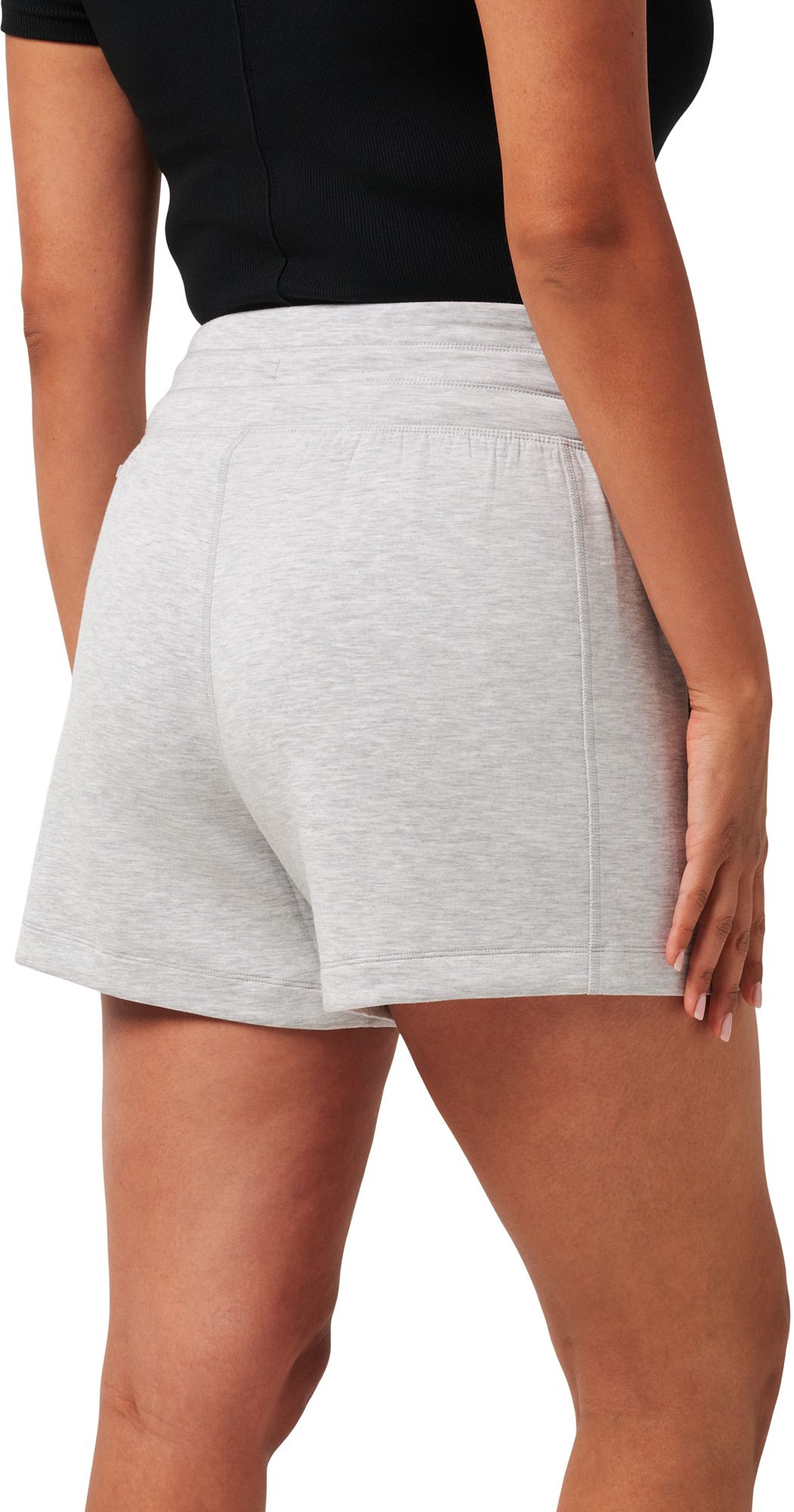 TravisMathew Women's Skyloft Soft Tie Golf Short product image