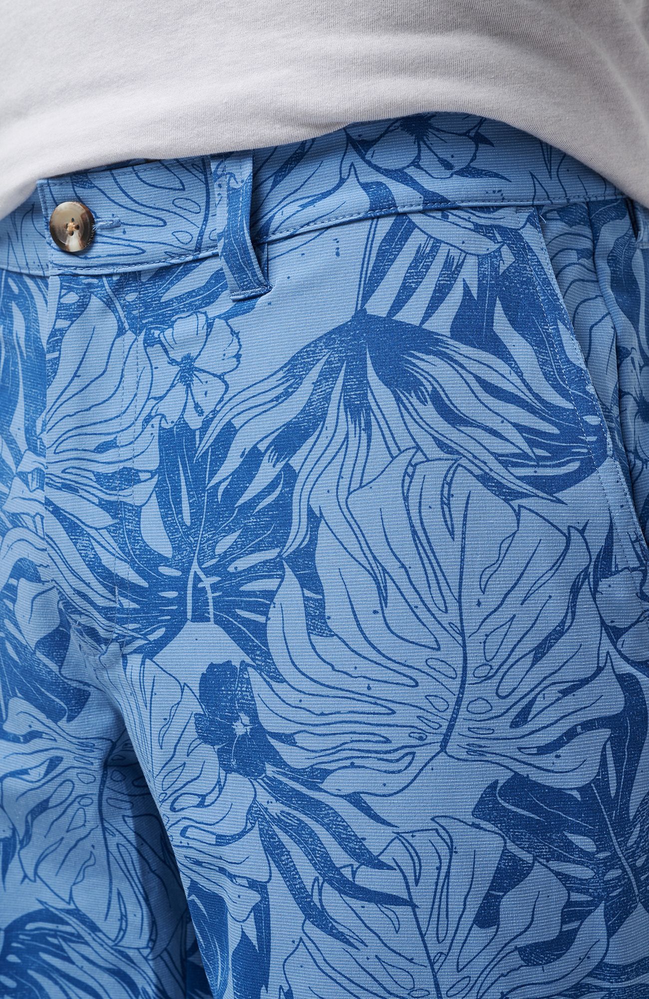 TravisMathew Men's Ankle Pounders 9” Golf Shorts product image